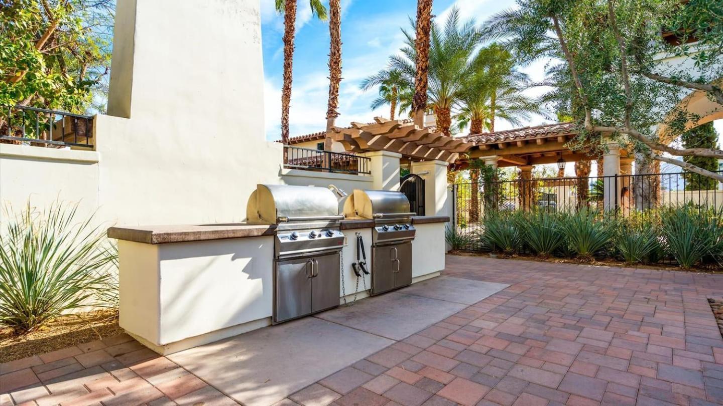 Luxurious Villa With Majestic Mountain View, 12 Pools, Spas, Ground Floor La Quinta Exterior photo